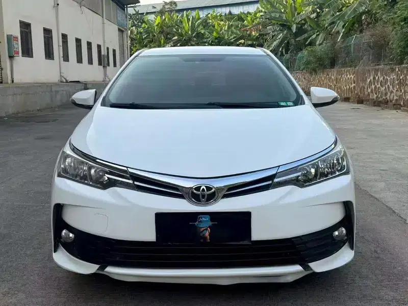 2017 Corolla 1.2T CVT GL — миниатюра 2