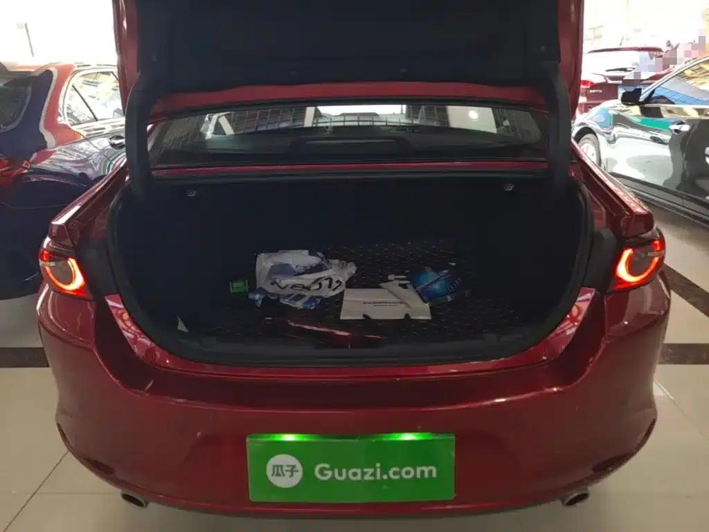 Mazda3 Axela 2022 2.0L Automatic Premium Edition — миниатюра 19