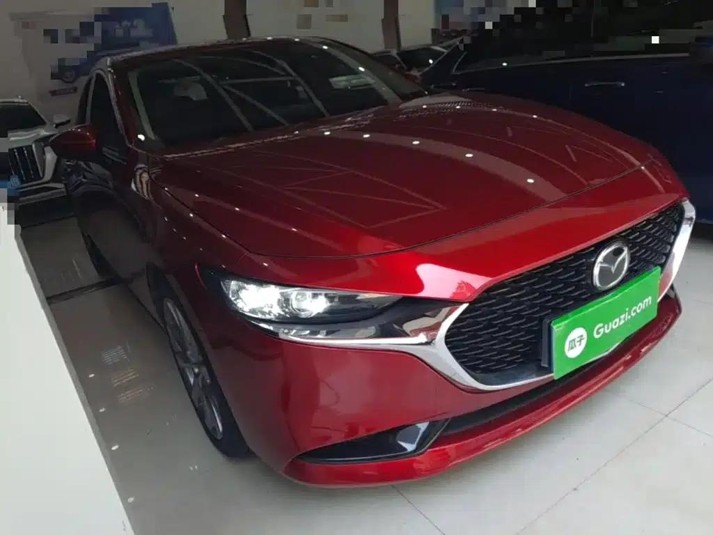Mazda3 Axela 2022 2.0L Automatic Premium Edition — миниатюра 4