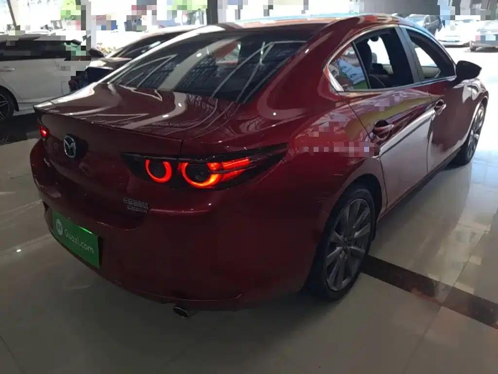 Mazda3 Axela 2022 2.0L Automatic Premium Edition — миниатюра 7