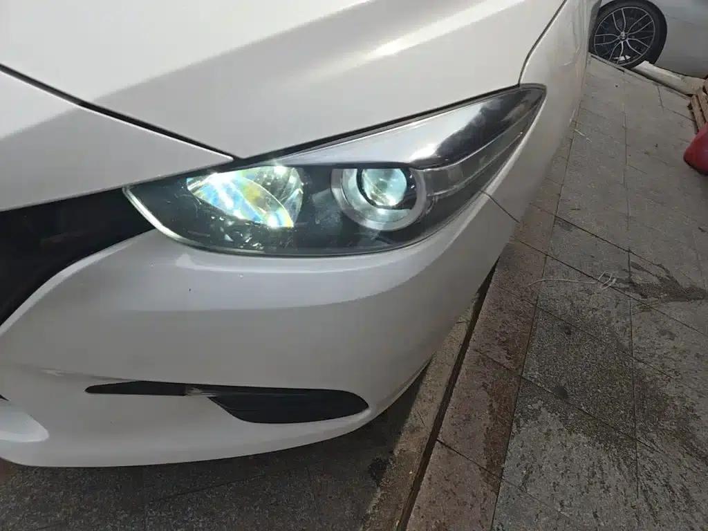 Mazda3 Axela 2017 Hatchback 1.5L Automatic Comfort Model (China V Emission Standard) — миниатюра 24