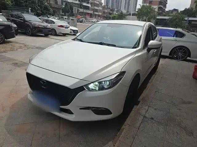 Mazda3 Axela 2017 Hatchback 1.5L Automatic Comfort Model (China V Emission Standard)