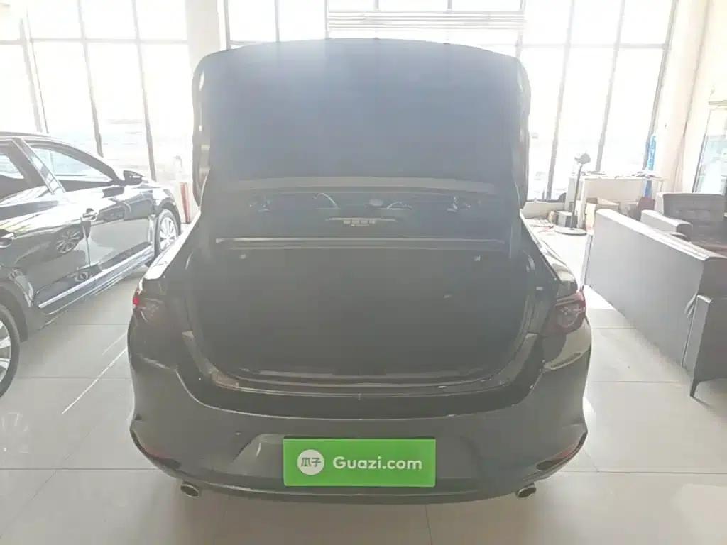 Mazda3 Axela 2020 2.0L Automatic Premium Edition — миниатюра 19