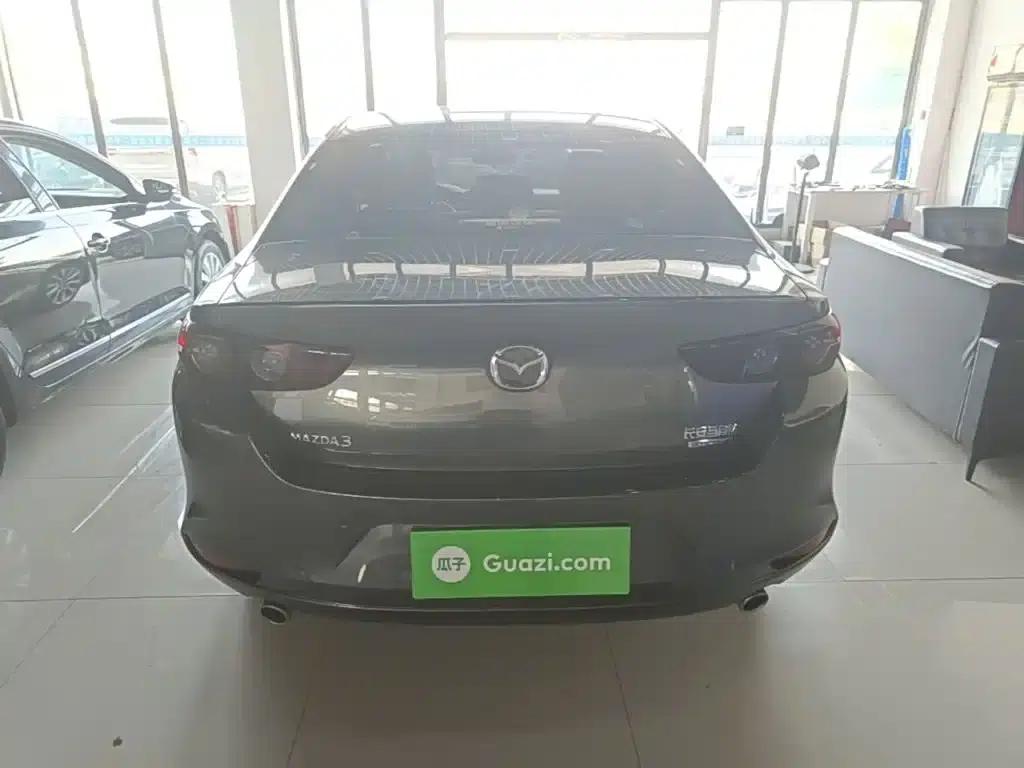 Mazda3 Axela 2020 2.0L Automatic Premium Edition — миниатюра 6