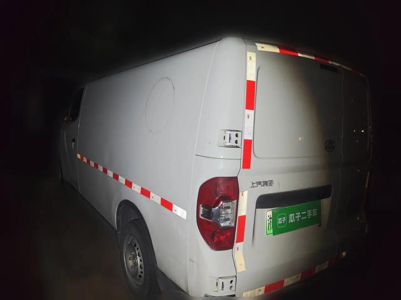 SAIC MAXUS EV30 2023 Pure-Electric Smart Logistics Expert with Long Wheelbase—Equipped with CATL Power Battery — миниатюра 4
