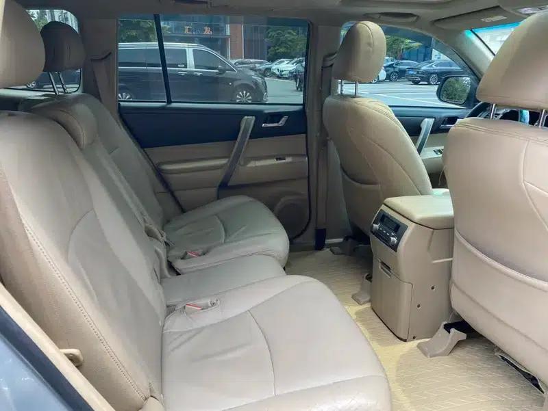 Highlander 2009 2.7L 2WD 7-seater Luxury Edition — миниатюра 12