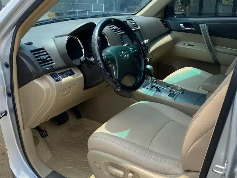 Highlander 2009 2.7L 2WD 7-seater Luxury Edition — миниатюра 13