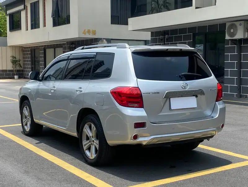 Highlander 2009 2.7L 2WD 7-seater Luxury Edition — миниатюра 5