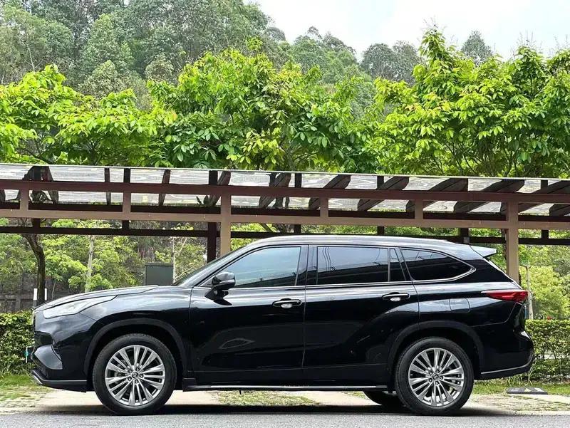 2022 Toyota Highlander 380T AWD Premium 7-seater — миниатюра 4