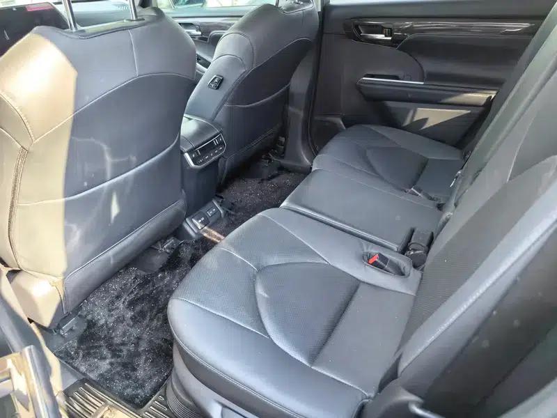 2022 Toyota Highlander Hybrid 2.5L AWD Premium 7-Seater — миниатюра 9