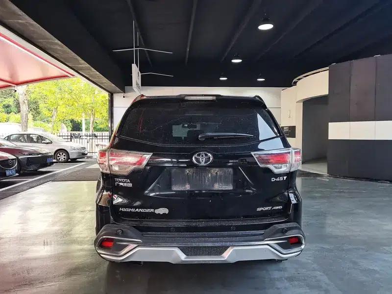 2015 Highlander 2.0T 2WD Luxury 7-seater — миниатюра 6