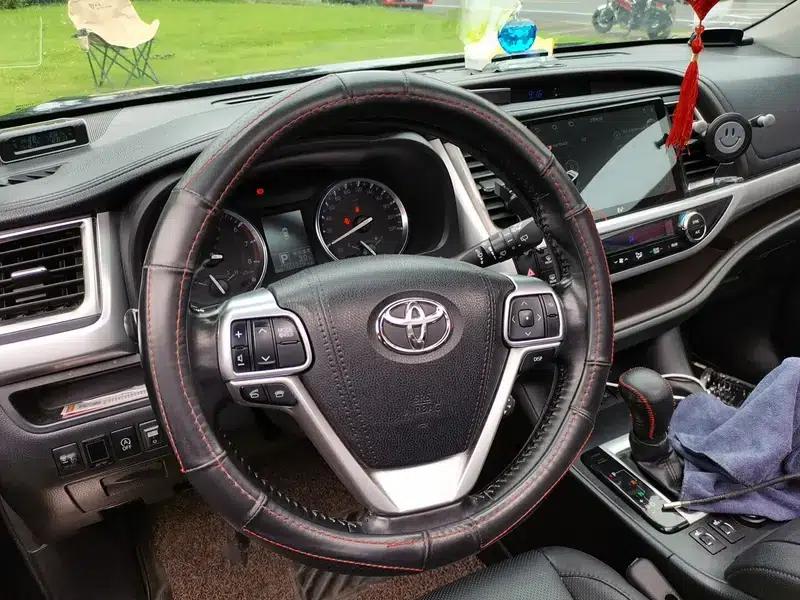 2015 Highlander 2.0T AWD Luxury 7-seater — миниатюра 11
