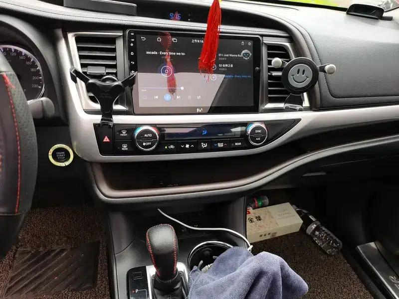 2015 Highlander 2.0T AWD Luxury 7-seater — миниатюра 12