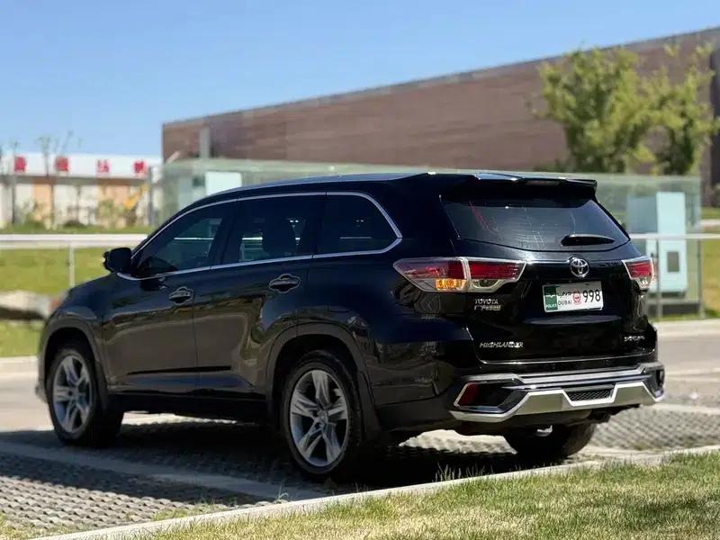 2015 Highlander 2.0T 2WD Luxury 7-seater — миниатюра 4
