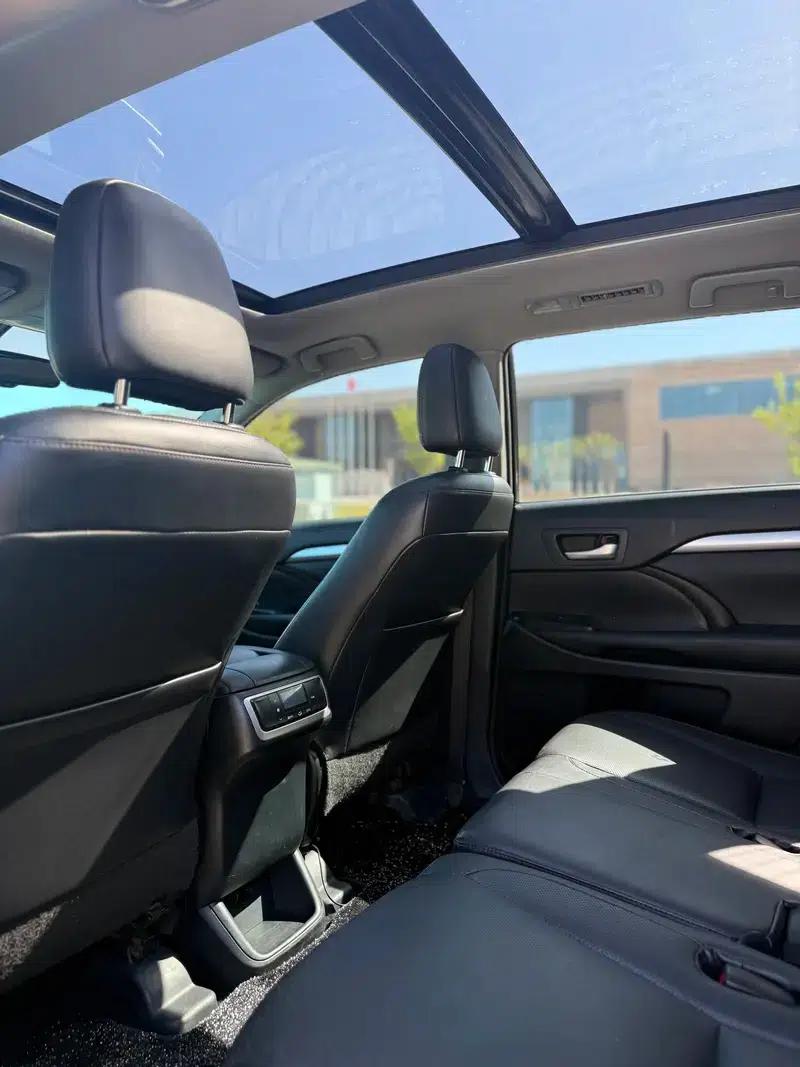2015 Highlander 2.0T 2WD Luxury 7-seater — миниатюра 8