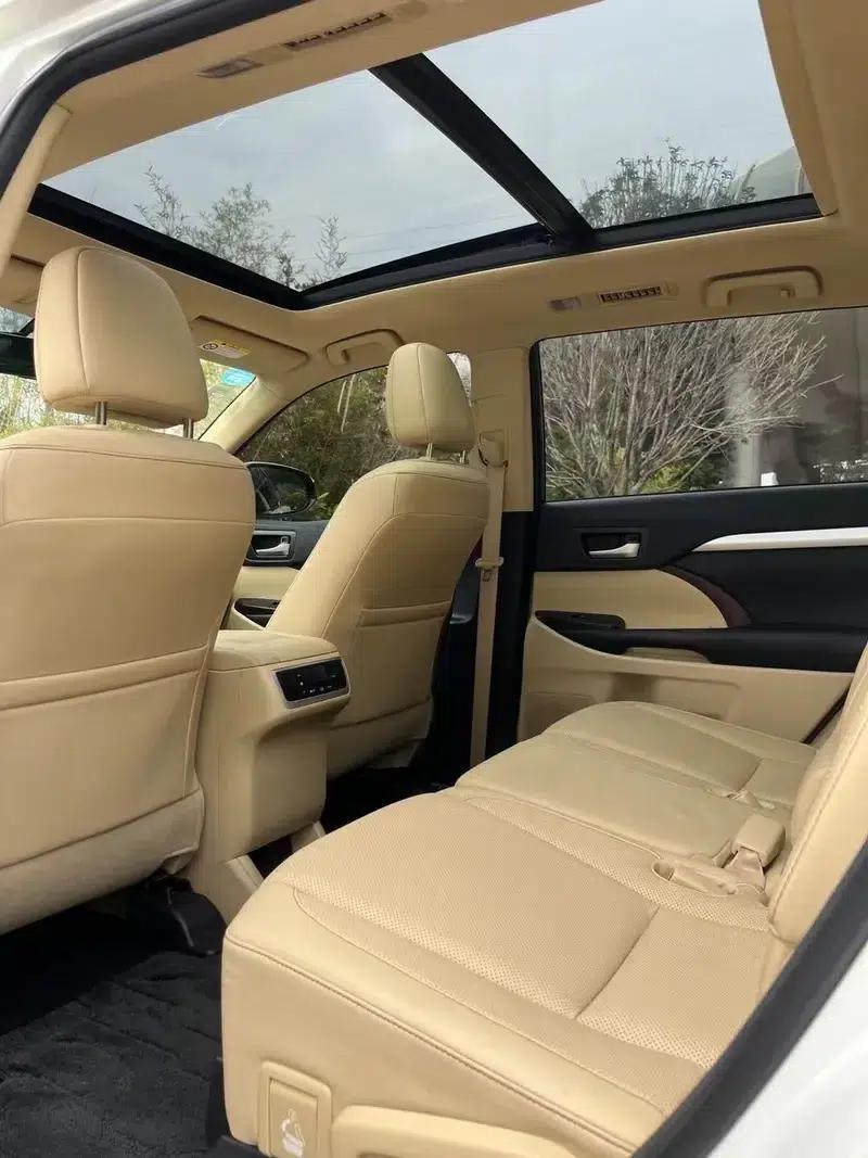 2017 Highlander 2.0T AWD Luxury 7-seater — миниатюра 12