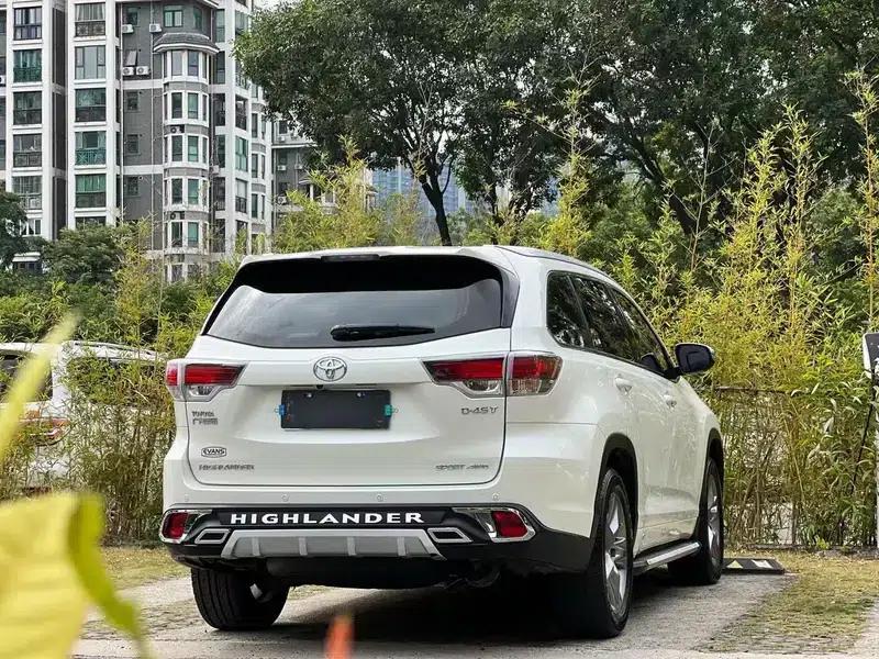2017 Highlander 2.0T AWD Luxury 7-seater — миниатюра 4
