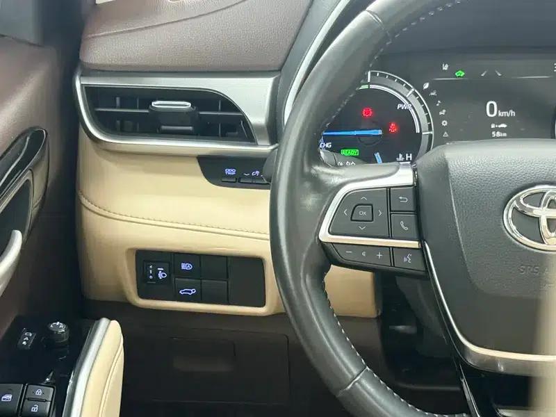 2022 Toyota Highlander Hybrid 2.5L AWD Premium 7-Seater — миниатюра 15