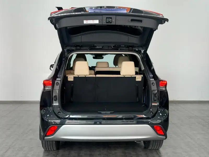 2022 Toyota Highlander Hybrid 2.5L AWD Premium 7-Seater — миниатюра 20