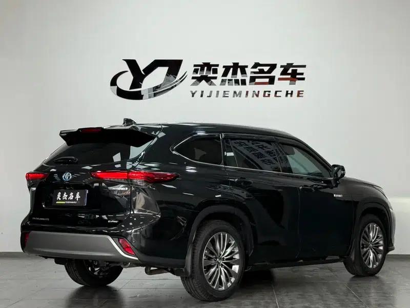 2022 Toyota Highlander Hybrid 2.5L AWD Premium 7-Seater — миниатюра 6