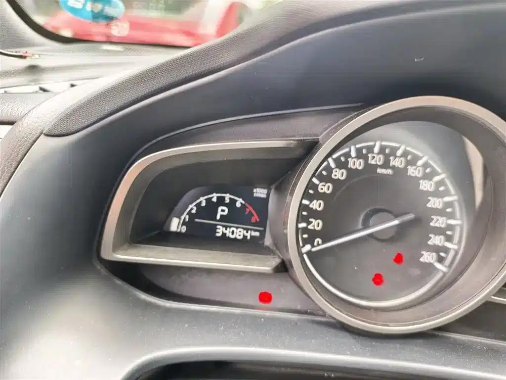 Mazda CX-4 2018 2.0L Automatic 2WD Blue Sky Premium Upgrade Edition (China VI Emission Standard) — миниатюра 4