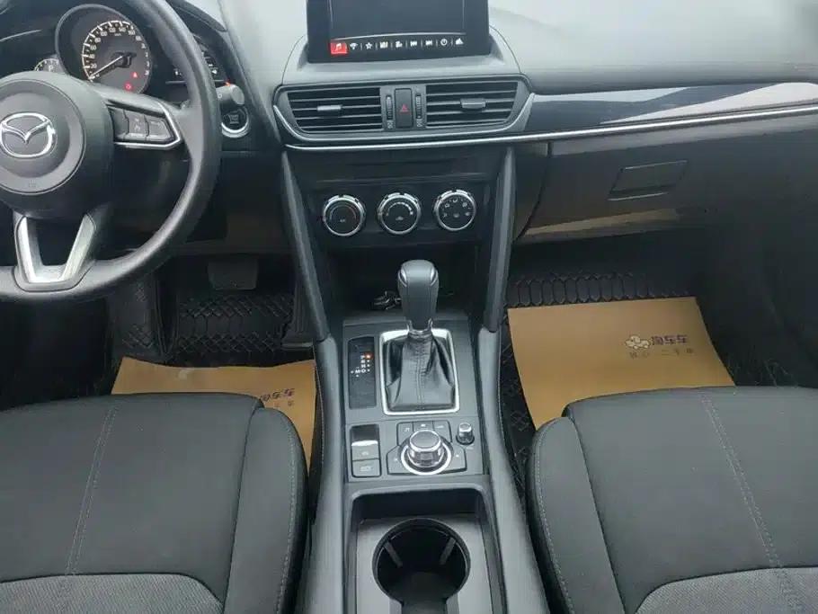 Mazda CX-4 2021 2.0L Automatic 2WD Blue Sky Vitality Edition — миниатюра 16