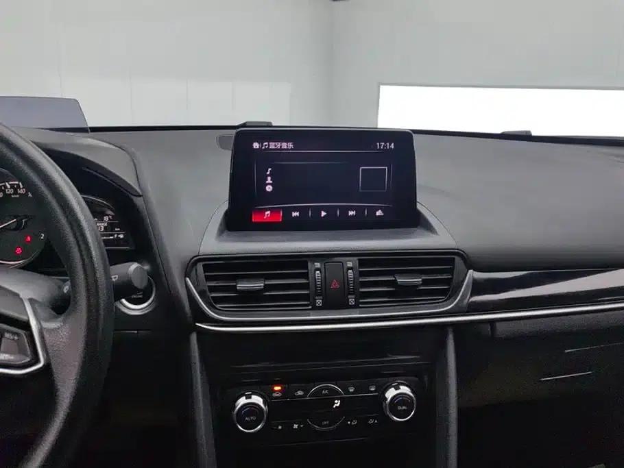 Mazda CX-4 2021 2.0L Automatic 2WD Blue Sky Vitality Edition — миниатюра 13