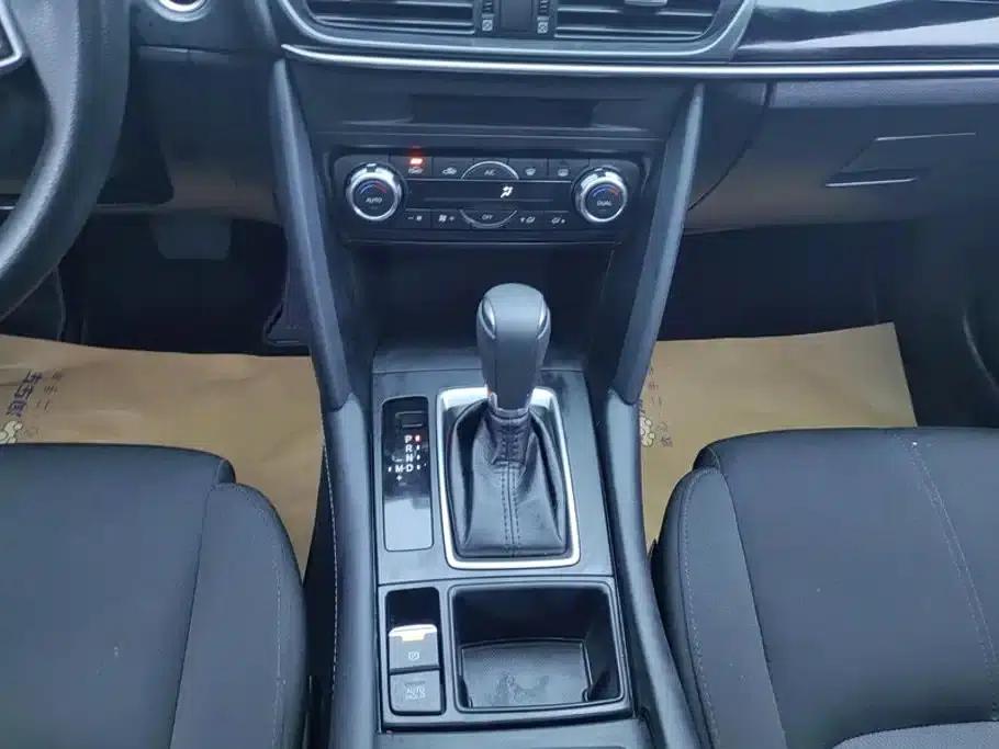 Mazda CX-4 2021 2.0L Automatic 2WD Blue Sky Vitality Edition — миниатюра 16