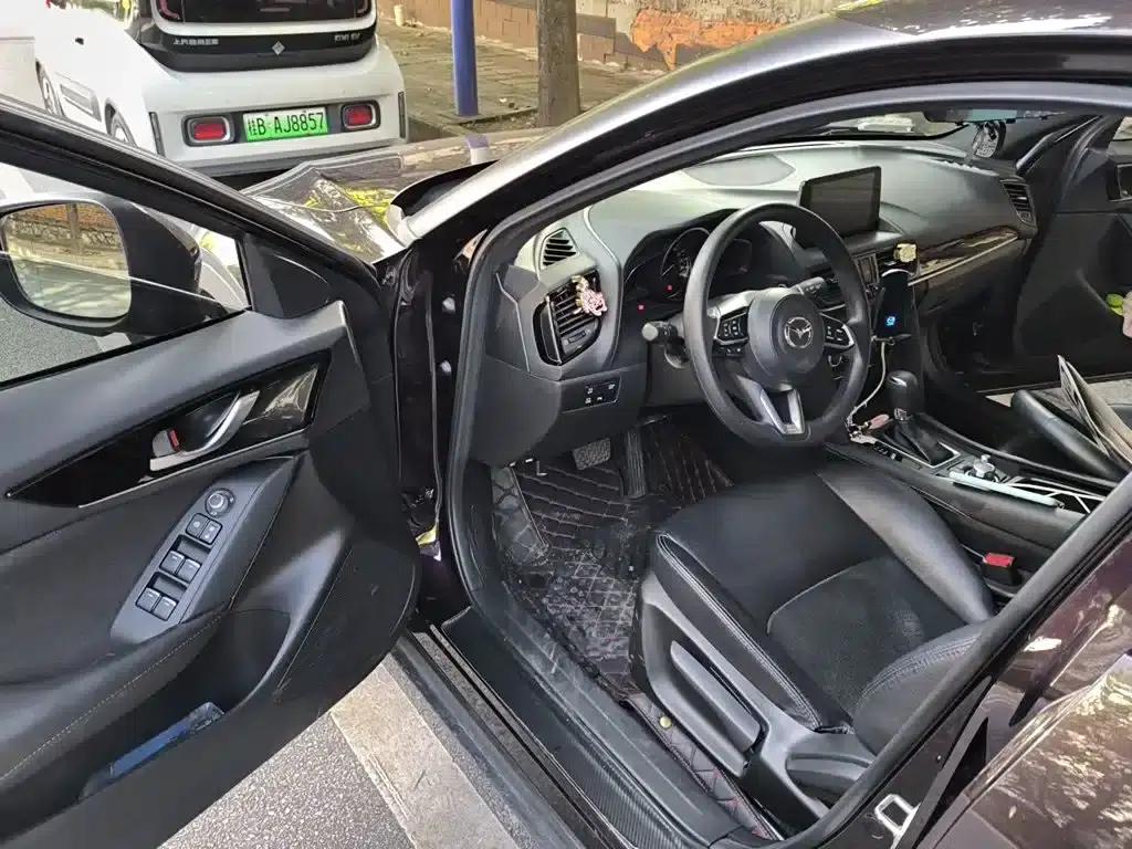 Mazda CX-4 2021 2.0L Automatic 2WD Blue Sky Explorer Edition — миниатюра 14