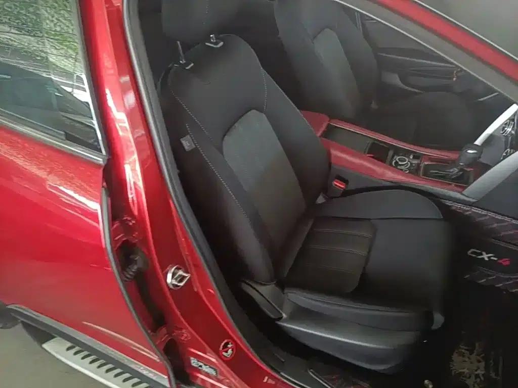 Mazda CX-4 2016 2.0L Automatic 2WD Blue Sky Explorer Edition — миниатюра 25