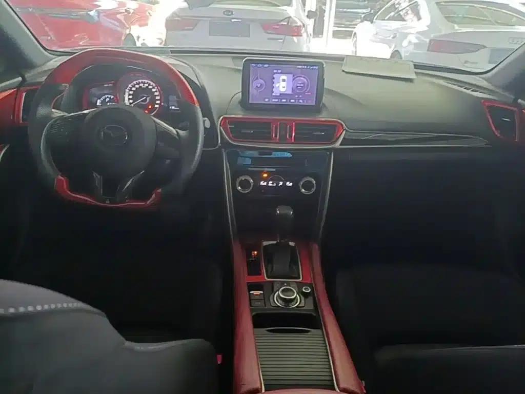 Mazda CX-4 2016 2.0L Automatic 2WD Blue Sky Explorer Edition — миниатюра 10