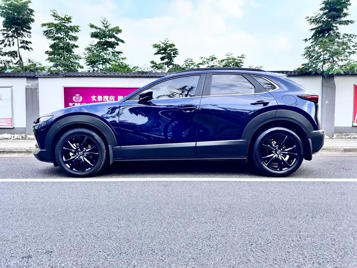 Mazda CX-30 2022 2.0L Automatic Premium Obsidian Edition — миниатюра 8