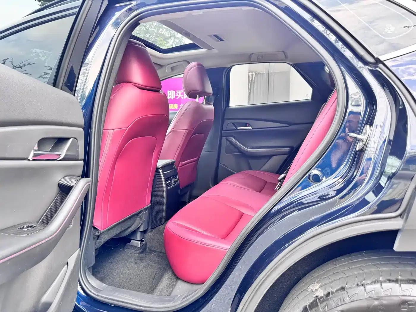 Mazda CX-30 2022 2.0L Automatic Premium Obsidian Edition — миниатюра 10