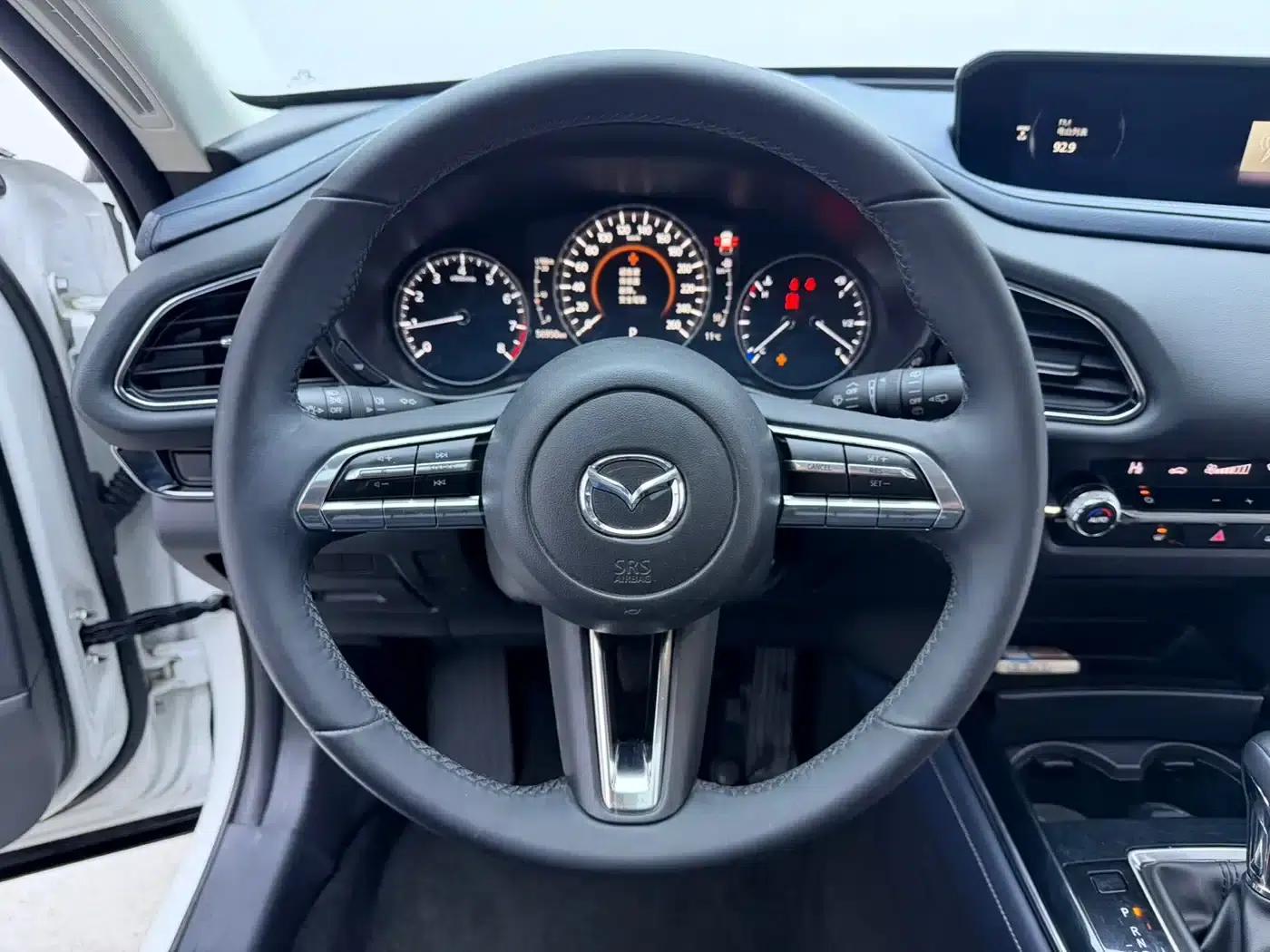 Mazda CX-30 2021 2.0L Automatic Premium Edition — миниатюра 13