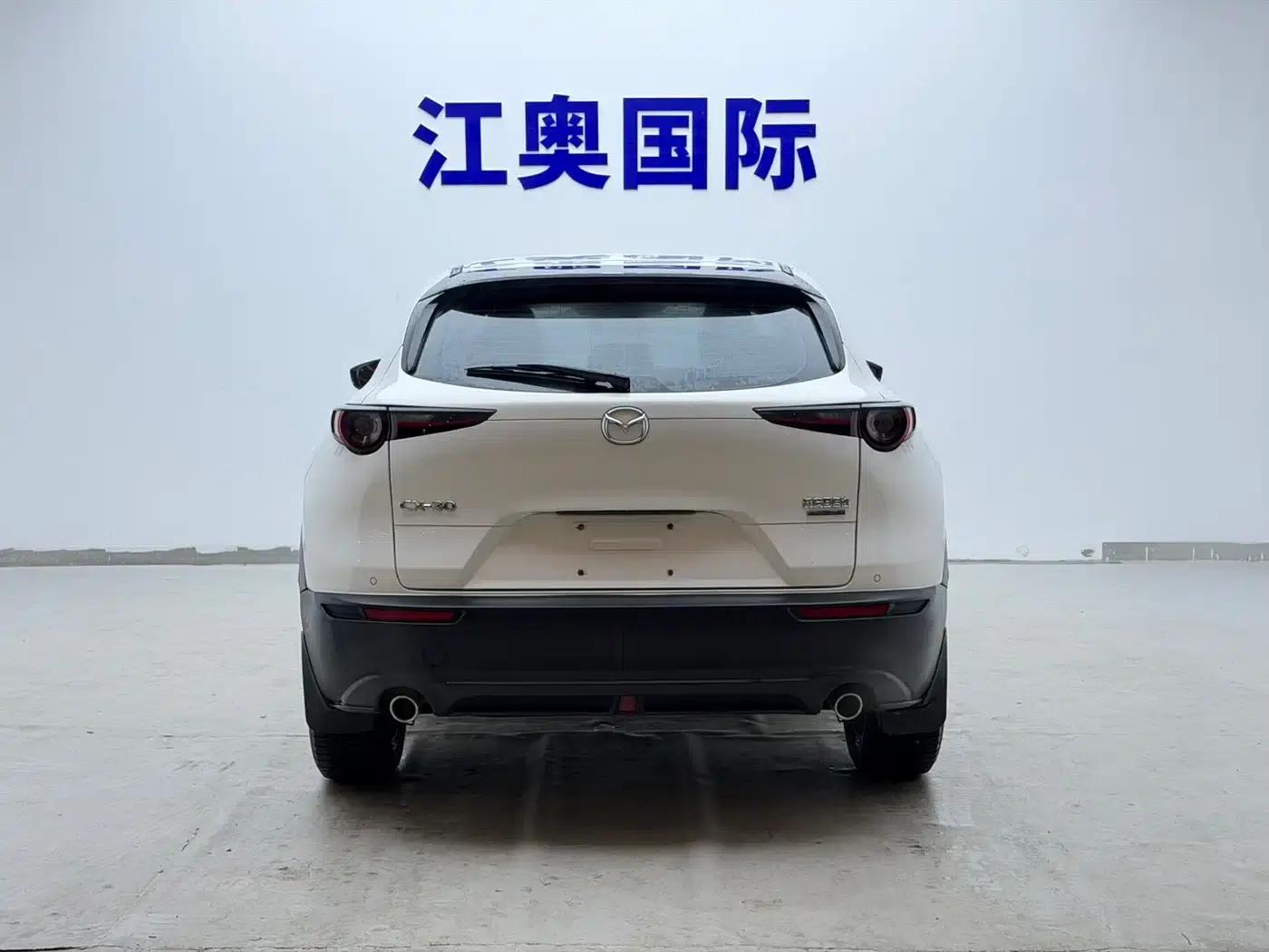 Mazda CX-30 2021 2.0L Automatic Premium Edition — миниатюра 20