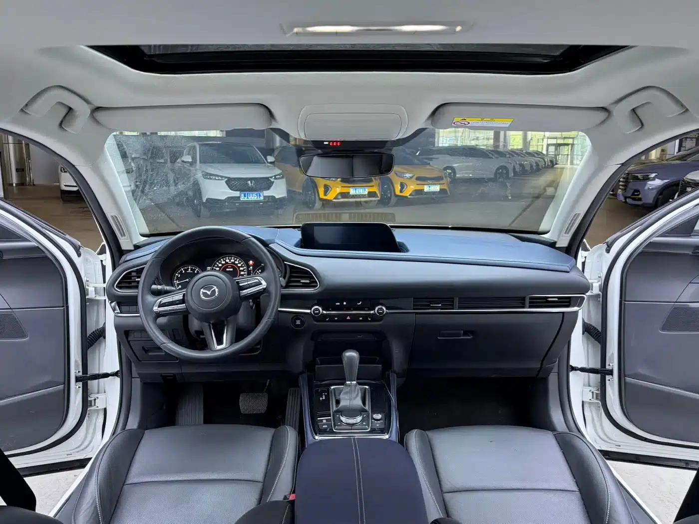 Mazda CX-30 2021 2.0L Automatic Premium Edition — миниатюра 8