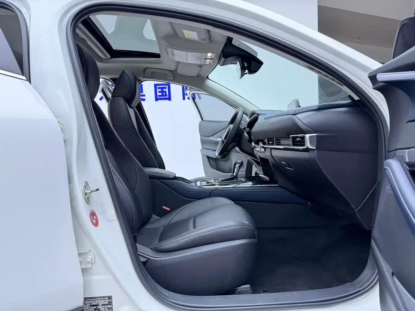 Mazda CX-30 2021 2.0L Automatic Premium Edition — миниатюра 10