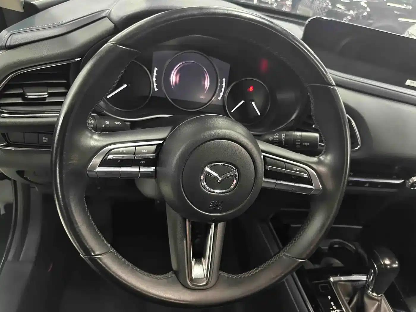 Mazda CX-30 2022 2.0L Automatic Elegance Edition — миниатюра 11