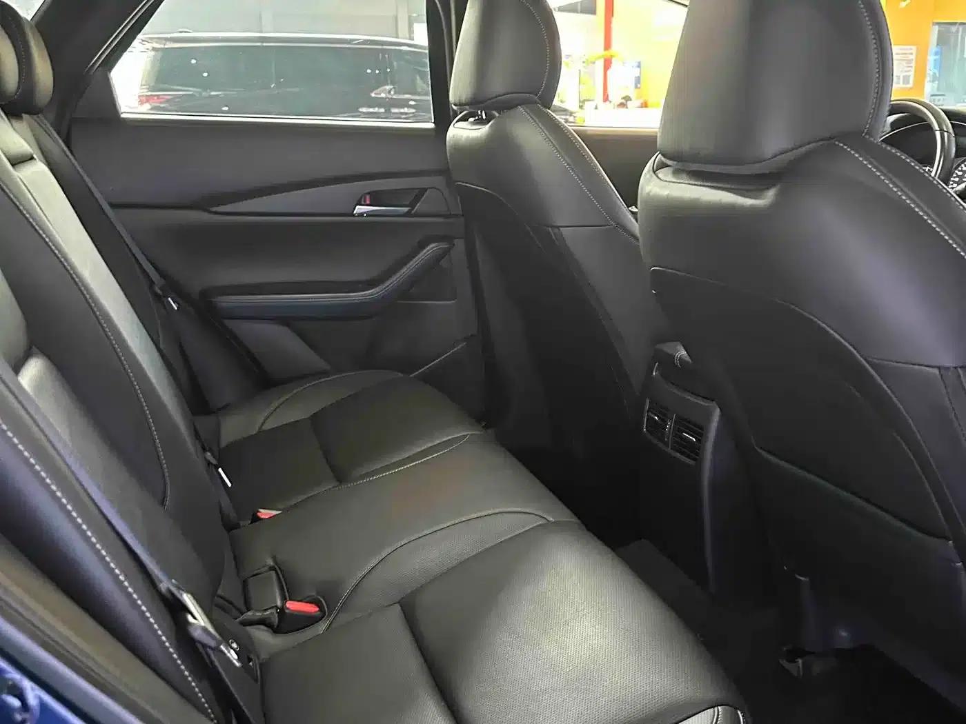 Mazda CX-30 2022 2.0L Automatic Elegance Edition — миниатюра 19