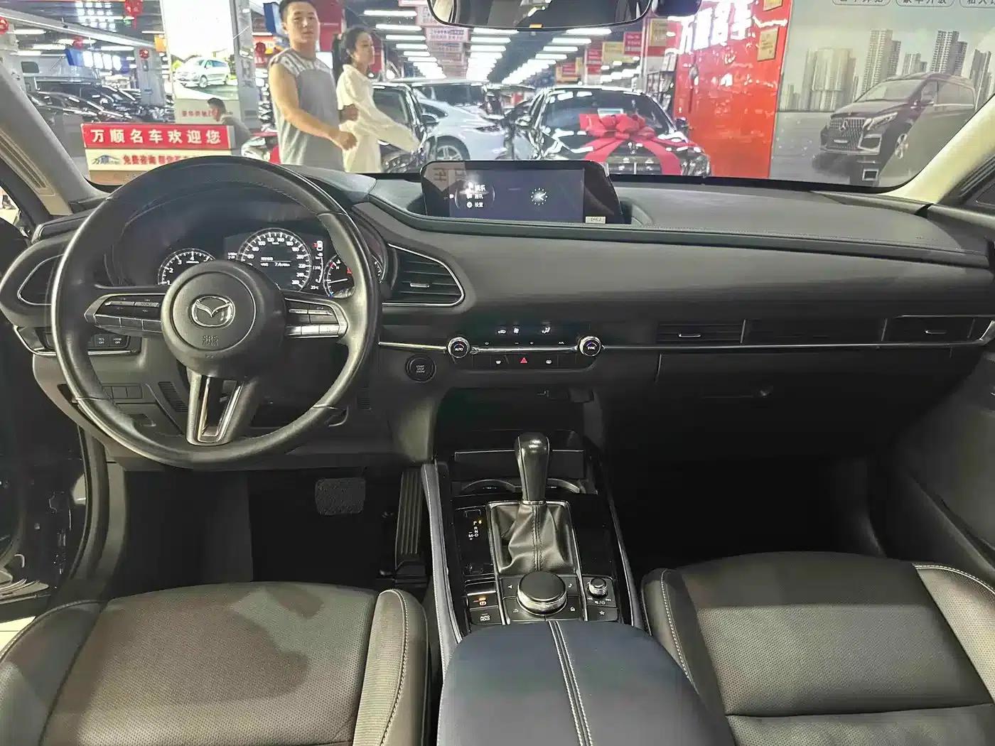 Mazda CX-30 2022 2.0L Automatic Elegance Edition — миниатюра 20