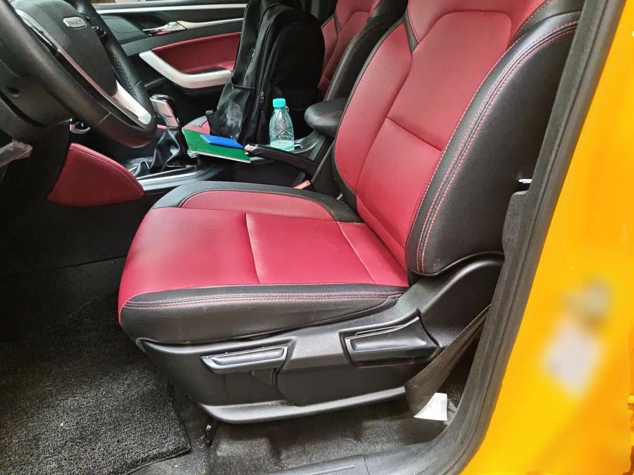 SAIC MAXUS Xingji 2023 Starry L 2.0T Diesel Manual Two-Wheel-Drive Elite Edition Long Bed — миниатюра 15