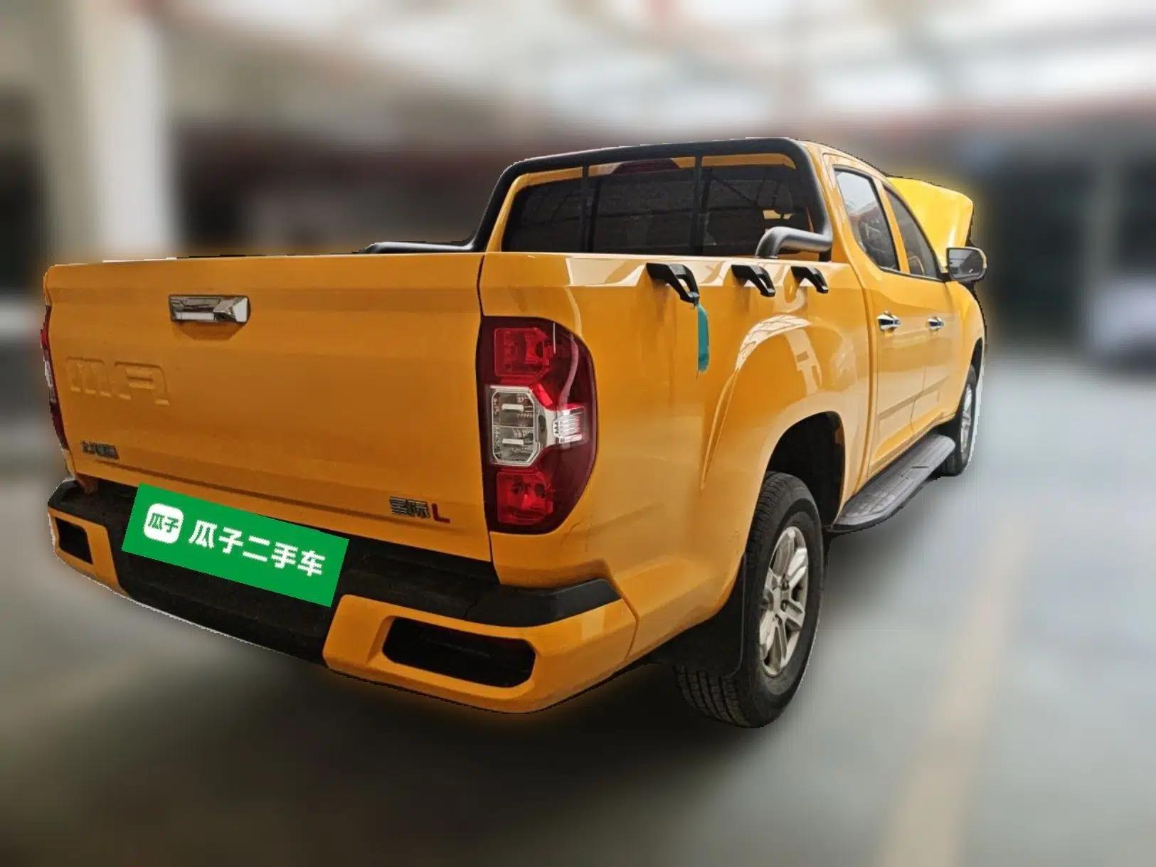 SAIC MAXUS Xingji 2023 Starry L 2.0T Diesel Manual Two-Wheel-Drive Elite Edition Long Bed — миниатюра 6