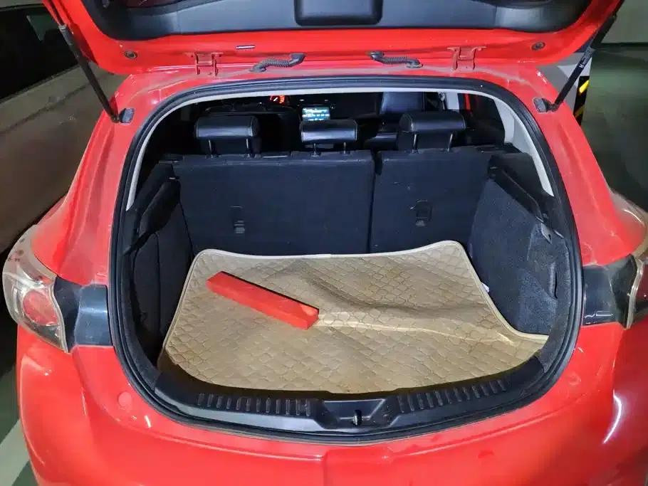 Mazda3 Axela 2013 Hatchback 1.6L Automatic Elite — миниатюра 4