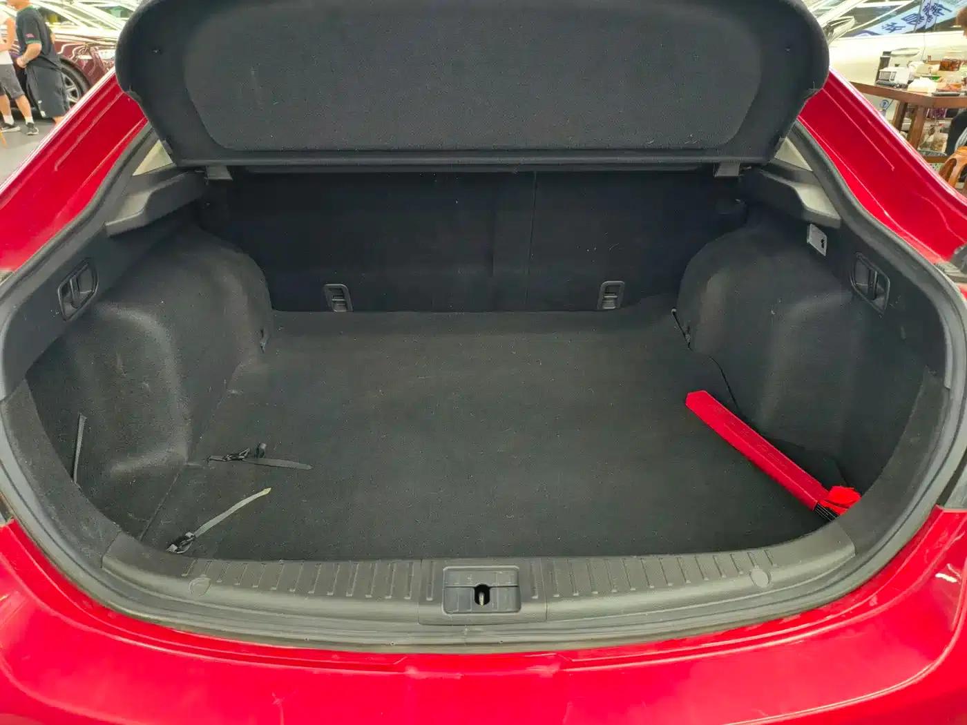 Mazda6 Ruiyi 2012 Coupe 2.5L Automatic Supreme Edition — миниатюра 9
