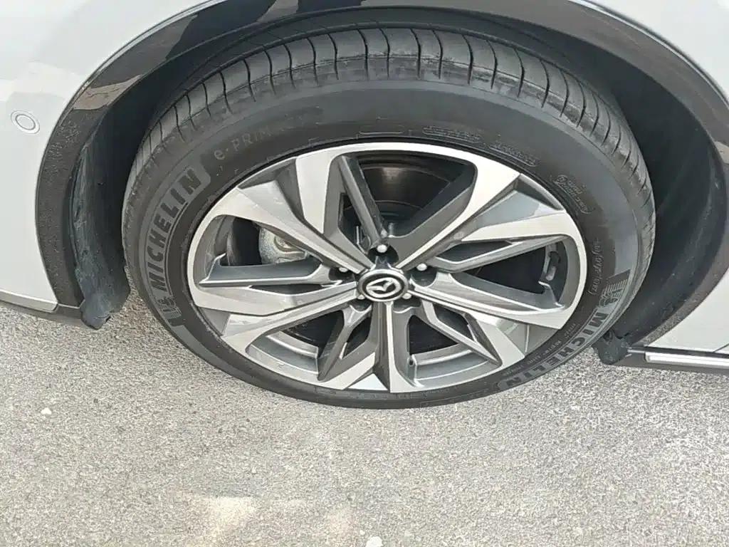 Mazda EZ-6 2024 Extended Range 200 Smart Edition — миниатюра 23