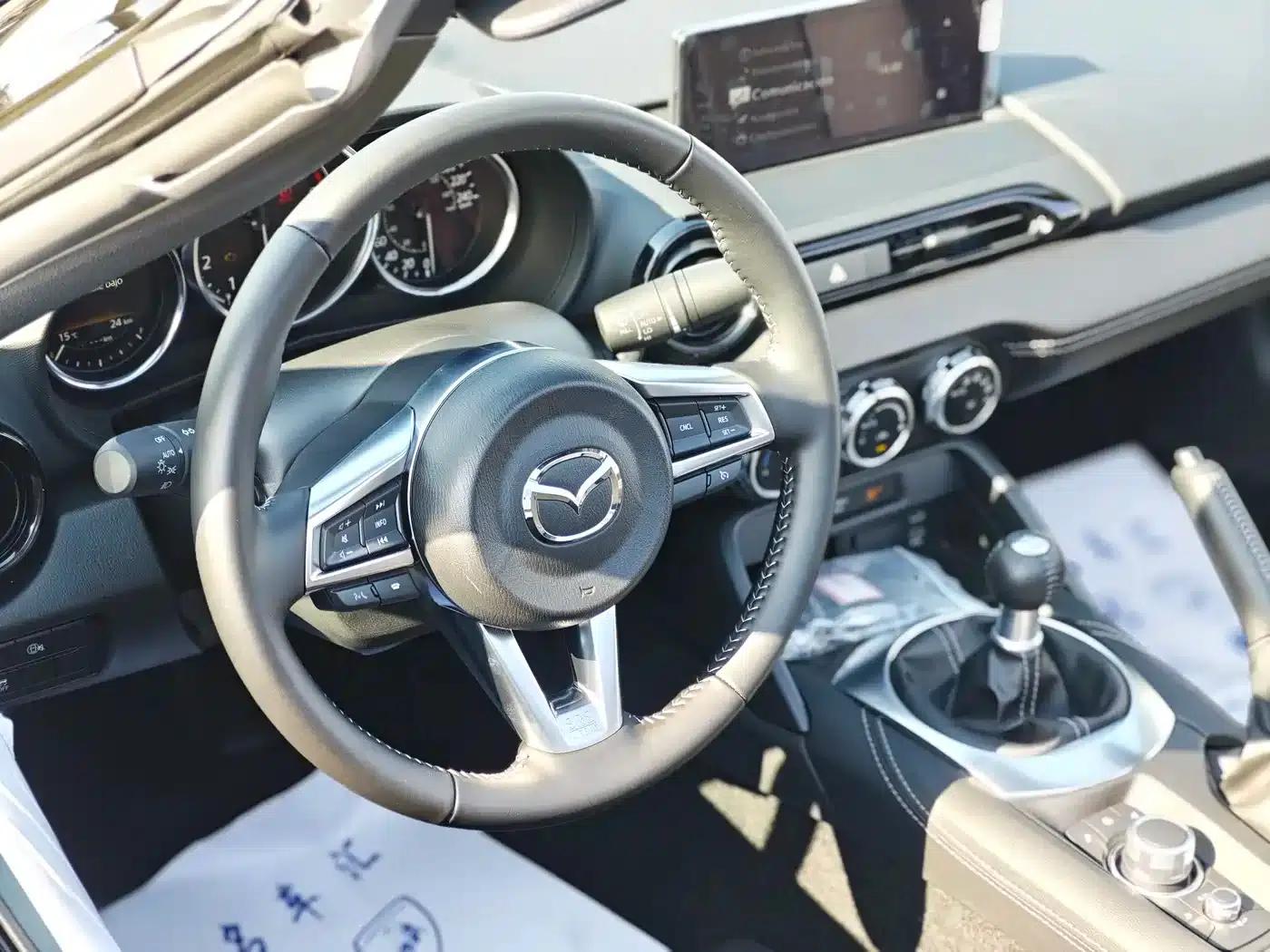 Mazda MX-5 2025 2.0L Manual — миниатюра 7