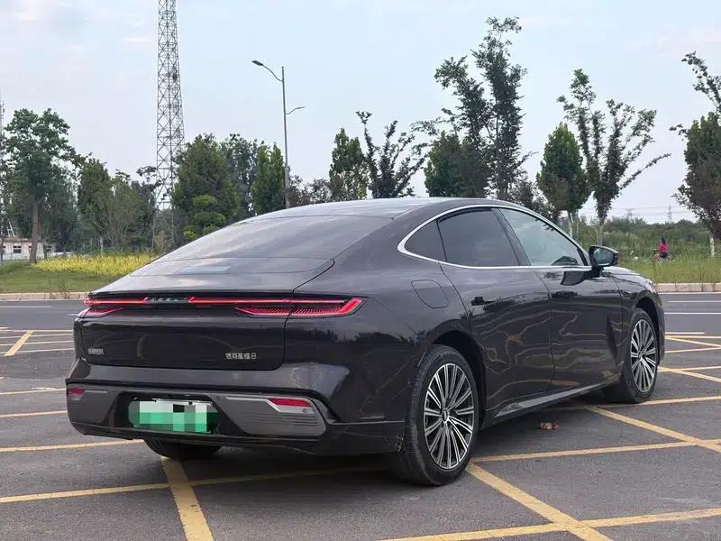 Galaxy Starry Night 8 PHEV 2026 Model 225km EM-i Voyager Galaxy Edition — миниатюра 6