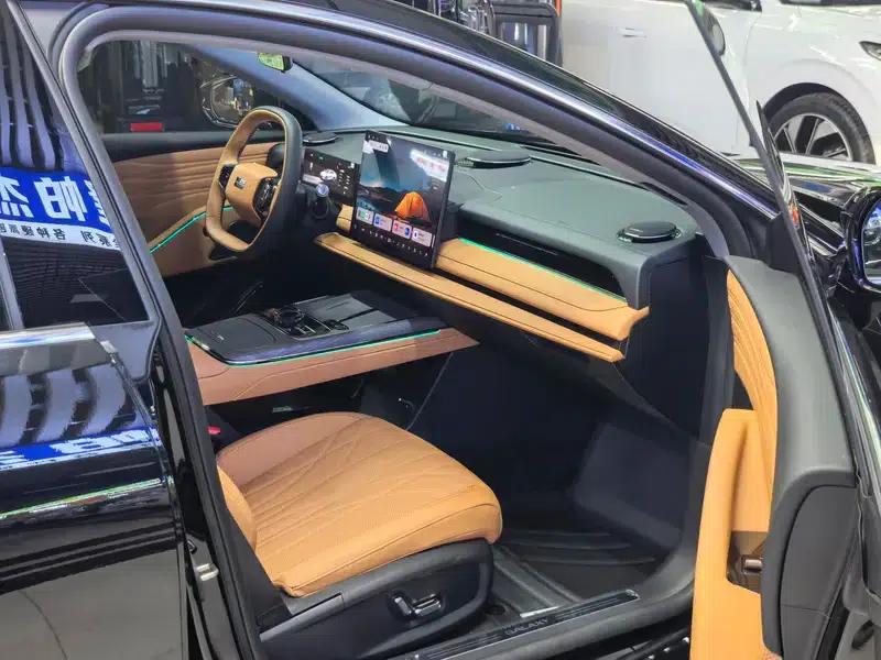 Galaxy Star 8 PHEV 2026 Model 225km EM-i Voyager Nautical Edition — миниатюра 14
