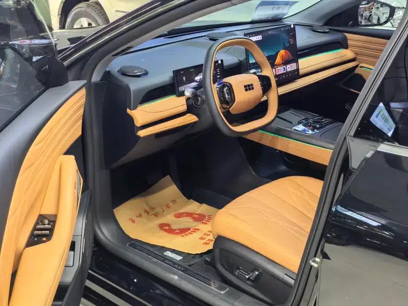 Galaxy Star 8 PHEV 2026 Model 225km EM-i Voyager Nautical Edition — миниатюра 16