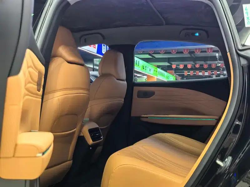 Galaxy Star 8 PHEV 2026 Model 225km EM-i Voyager Nautical Edition — миниатюра 17